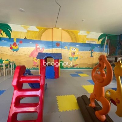 Casa de Condomínio com 192m², 4 quartos (sendo 1 suíte), 2 garagens, no bairro Cachoeira do Bom Jesus em Florianópolis