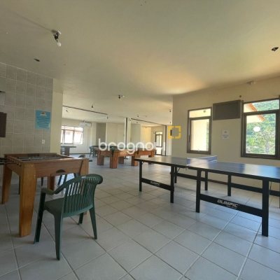 Casa de Condomínio com 192m², 4 quartos (sendo 1 suíte), 2 garagens, no bairro Cachoeira do Bom Jesus em Florianópolis