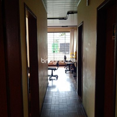 Casa com 130m², 2 quartos, 3 garagens, no bairro Balneário em Florianópolis