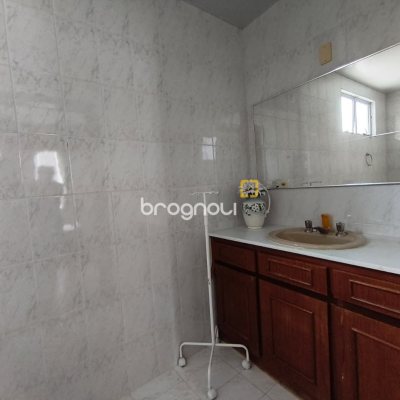 Apartamento com 92m², 2 quartos (sendo 1 suíte), 1 garagem, no bairro Centro em Florianópolis