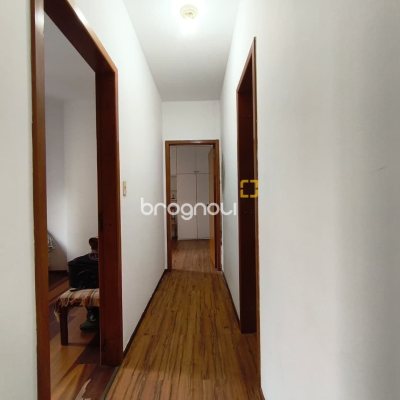 Apartamento com 92m², 2 quartos (sendo 1 suíte), 1 garagem, no bairro Centro em Florianópolis