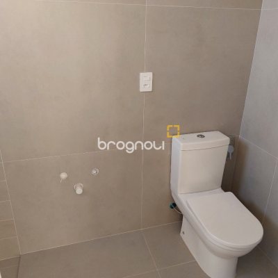 Apartamento com 134m², 3 quartos (sendo 3 suítes), 3 garagens, no bairro João Paulo em Florianópolis
