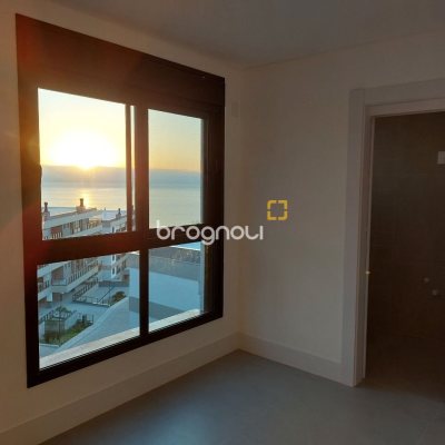 Apartamento com 134m², 3 quartos (sendo 3 suítes), 3 garagens, no bairro João Paulo em Florianópolis