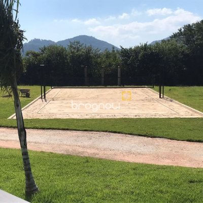 Apartamento com 134m², 3 quartos (sendo 3 suítes), 3 garagens, no bairro João Paulo em Florianópolis