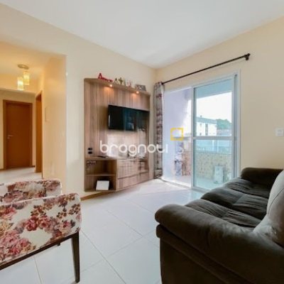Apartamento com 59m², 2 quartos, 1 garagem, no bairro Serraria em São José