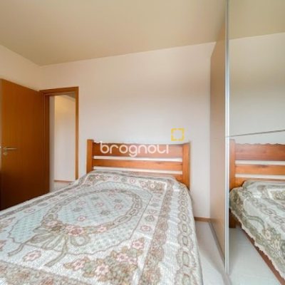 Apartamento com 59m², 2 quartos, 1 garagem, no bairro Serraria em São José