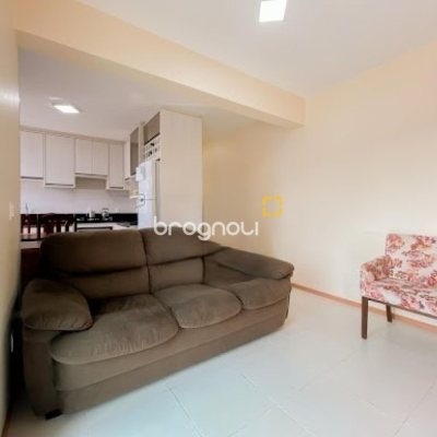 Apartamento com 59m², 2 quartos, 1 garagem, no bairro Serraria em São José