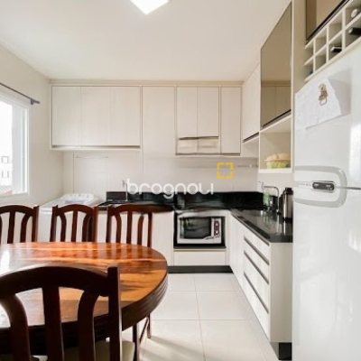 Apartamento com 59m², 2 quartos, 1 garagem, no bairro Serraria em São José