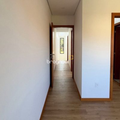 Casa com 164m², 3 quartos (sendo 1 suíte), 2 garagens, no bairro Pântano do Sul em Florianópolis
