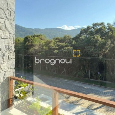 Casa com 164m², 3 quartos (sendo 1 suíte), 2 garagens, no bairro Pântano do Sul em Florianópolis