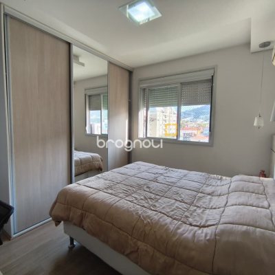 Apartamento com 65m², 2 quartos (sendo 1 suíte), 1 garagem, no bairro Trindade em Florianópolis