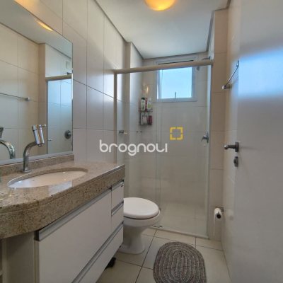 Apartamento com 65m², 2 quartos (sendo 1 suíte), 1 garagem, no bairro Trindade em Florianópolis