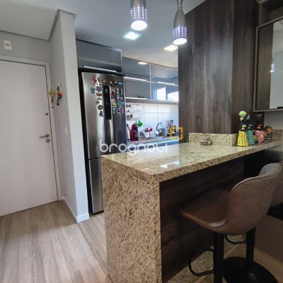 Apartamento com 65m², 2 quartos (sendo 1 suíte), 1 garagem, no bairro Trindade em Florianópolis