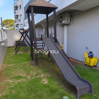 Apartamento com 65m², 2 quartos (sendo 1 suíte), 1 garagem, no bairro Trindade em Florianópolis