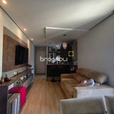Apartamento com 65m², 2 quartos (sendo 1 suíte), 1 garagem, no bairro Trindade em Florianópolis