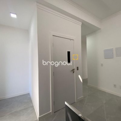 Casa com 300m², 4 quartos (sendo 2 suítes), 2 garagens, no bairro Praia do Sonho em Palhoça