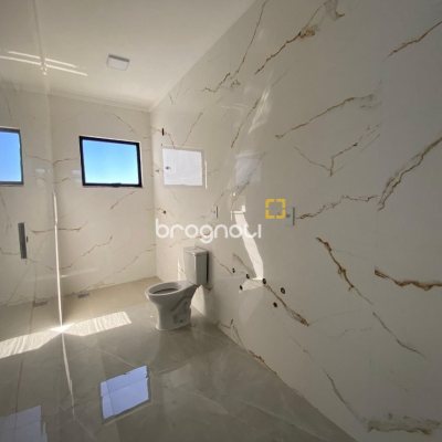 Casa com 300m², 4 quartos (sendo 2 suítes), 2 garagens, no bairro Praia do Sonho em Palhoça
