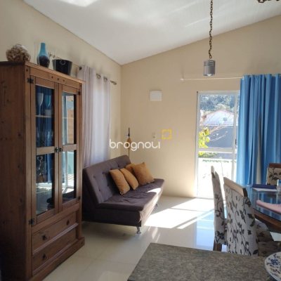 Pousada / Hotel com 284m², 9 quartos (sendo 1 suíte), 6 garagens, no bairro Canasvieiras em Florianópolis