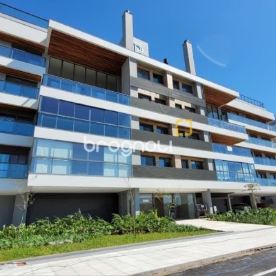 Apartamento com 232m², 3 quartos (sendo 3 suítes), 3 garagens, no bairro Jurerê Internacional em Florianópolis