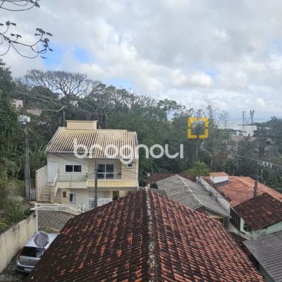 Casa com 113m², 4 quartos, 2 garagens, no bairro Pantanal em Florianópolis
