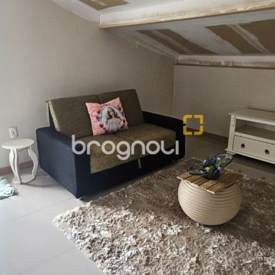 Casa com 113m², 4 quartos, 2 garagens, no bairro Pantanal em Florianópolis