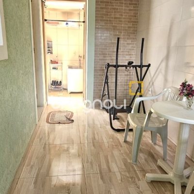 Casa com 113m², 4 quartos, 2 garagens, no bairro Pantanal em Florianópolis