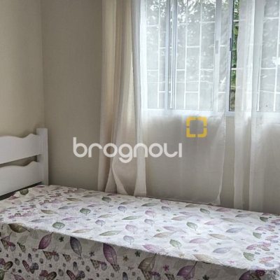 Casa com 113m², 4 quartos, 2 garagens, no bairro Pantanal em Florianópolis
