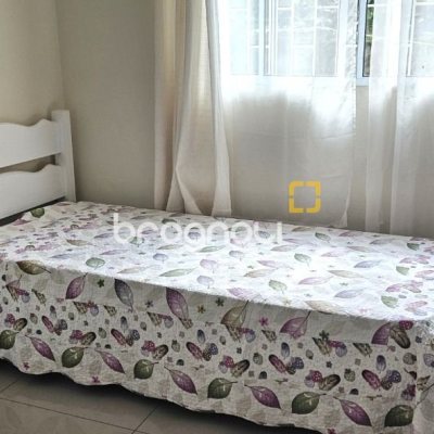 Casa com 113m², 4 quartos, 2 garagens, no bairro Pantanal em Florianópolis