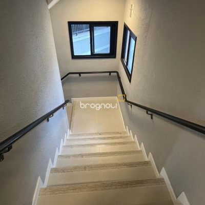 Apartamento com 69m², 2 quartos (sendo 1 suíte), 1 garagem, no bairro Vargem do Bom Jesus em Florianópolis