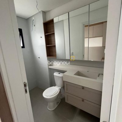 Apartamento com 69m², 2 quartos (sendo 1 suíte), 1 garagem, no bairro Vargem do Bom Jesus em Florianópolis