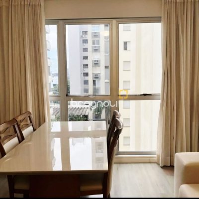 Apartamento com 77m², 2 quartos (sendo 1 suíte), 1 garagem, no bairro Centro em Florianópolis
