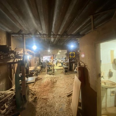 Galpão com 360m², no bairro Jardim Eldorado em Palhoça