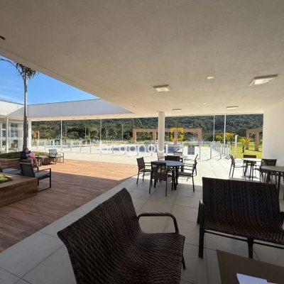 Terreno com 494m², no bairro Ratones em Florianópolis