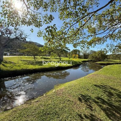 Terreno com 494m², no bairro Ratones em Florianópolis