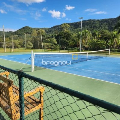 Terreno com 494m², no bairro Ratones em Florianópolis