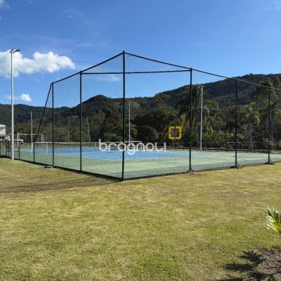 Terreno com 494m², no bairro Ratones em Florianópolis