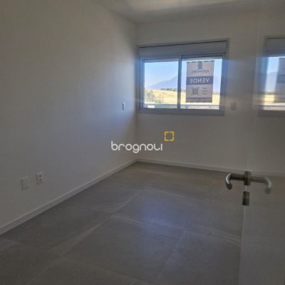 Cobertura com 125m², 3 quartos (sendo 2 suítes), 2 garagens, no bairro Pedra Branca em Palhoça