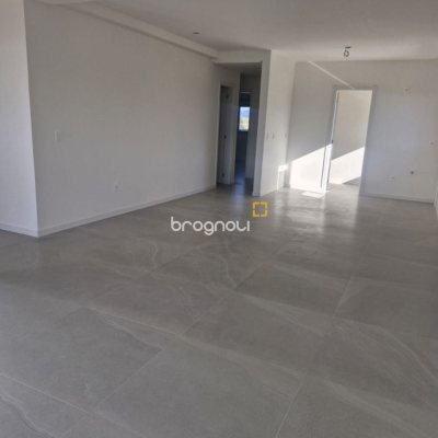 Cobertura com 125m², 3 quartos (sendo 2 suítes), 2 garagens, no bairro Pedra Branca em Palhoça