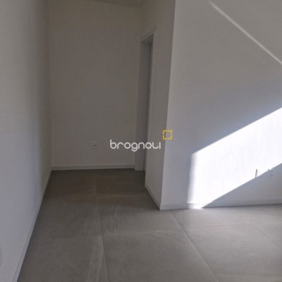 Cobertura com 125m², 3 quartos (sendo 2 suítes), 2 garagens, no bairro Pedra Branca em Palhoça
