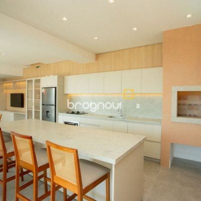 Cobertura com 125m², 3 quartos (sendo 2 suítes), 2 garagens, no bairro Pedra Branca em Palhoça
