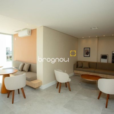 Cobertura com 125m², 3 quartos (sendo 2 suítes), 2 garagens, no bairro Pedra Branca em Palhoça