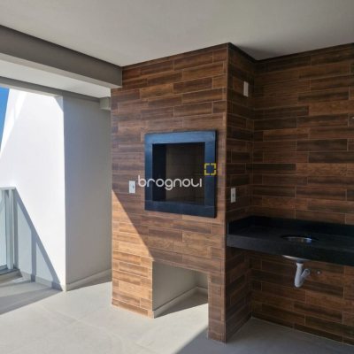 Cobertura com 125m², 3 quartos (sendo 2 suítes), 2 garagens, no bairro Pedra Branca em Palhoça
