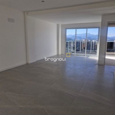 Cobertura com 125m², 3 quartos (sendo 2 suítes), 2 garagens, no bairro Pedra Branca em Palhoça