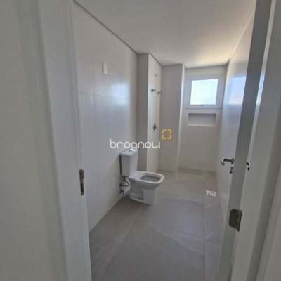 Cobertura com 125m², 3 quartos (sendo 2 suítes), 2 garagens, no bairro Pedra Branca em Palhoça