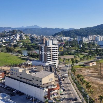Cobertura com 125m², 3 quartos (sendo 2 suítes), 2 garagens, no bairro Pedra Branca em Palhoça