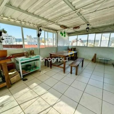Cobertura com 68m², 2 quartos (sendo 1 suíte), 1 garagem, no bairro Trindade em Florianópolis