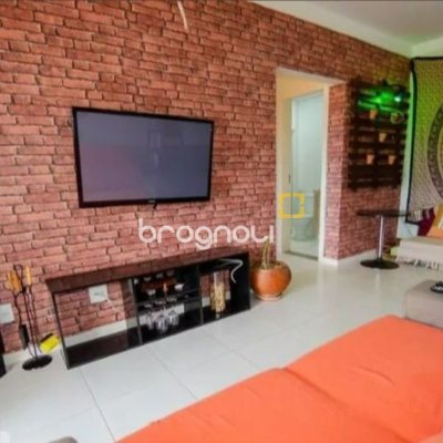 Apartamento com 77m², 1 quarto, 1 garagem, no bairro Ingleses em Florianópolis