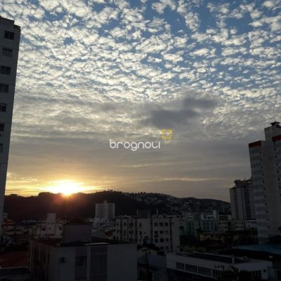 Apartamento com 77m², 1 quarto, 1 garagem, no bairro Ingleses em Florianópolis
