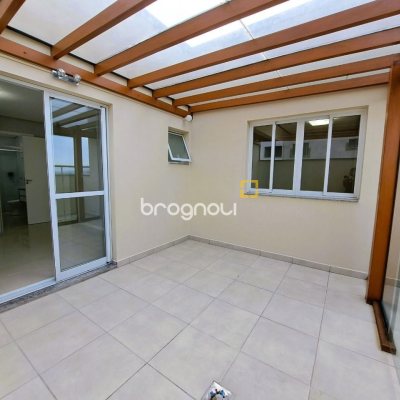 Cobertura com 134m², 3 quartos (sendo 1 suíte), 1 garagem, no bairro Nossa Senhora do Rosário em São José