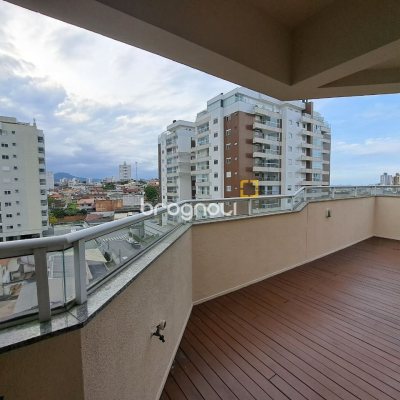Cobertura com 134m², 3 quartos (sendo 1 suíte), 1 garagem, no bairro Nossa Senhora do Rosário em São José